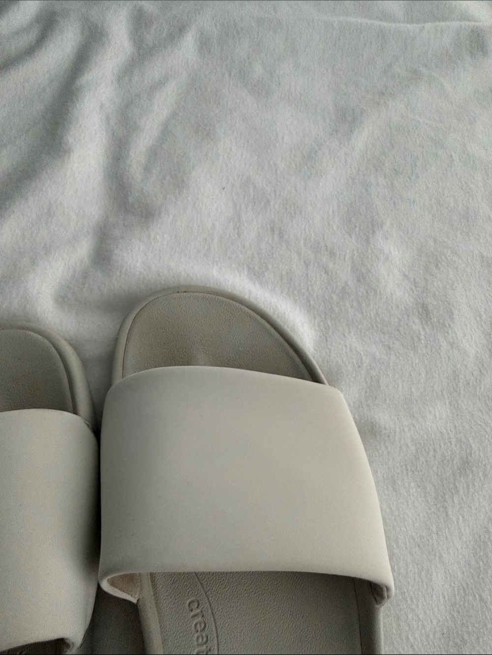 Lululemon Restfeel Cream Slide Sandals - Picture 5 of 7